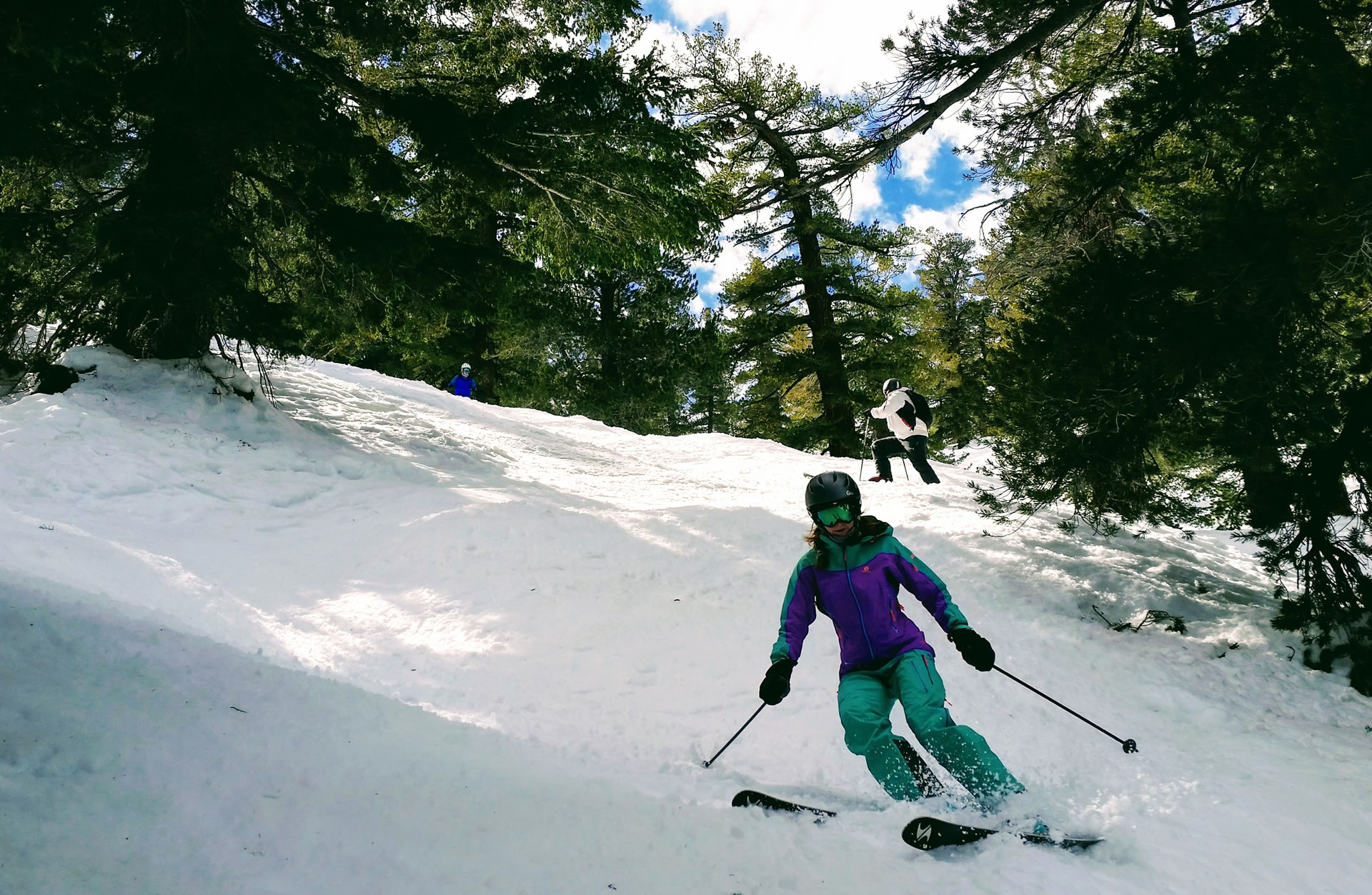 Private ski lesson in Lake Tahoe using Calm-Talk™ helmet-to-helmet communication for real-time coaching and safer learning